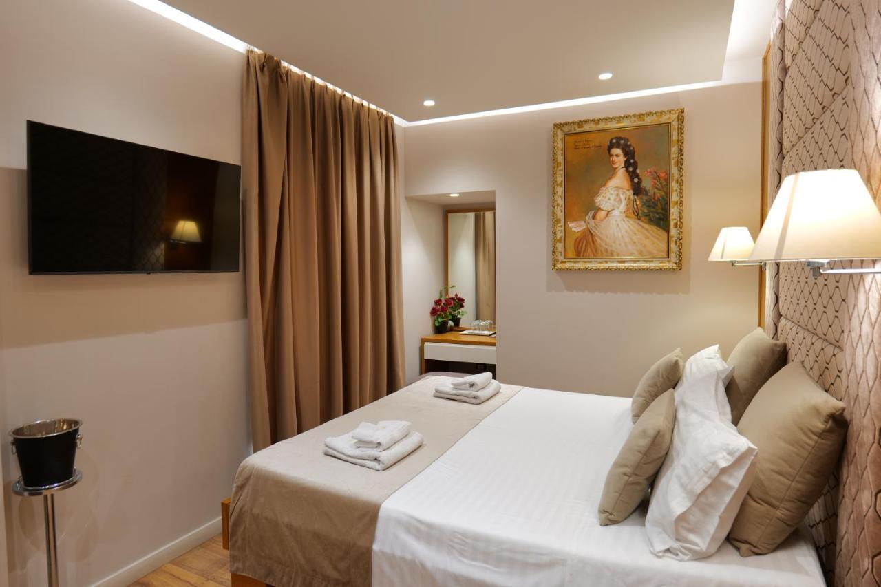 Hotel Queen Selitë e Vogël Dış mekan fotoğraf