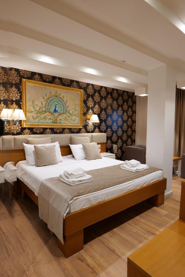 Hotel Queen Selitë e Vogël Dış mekan fotoğraf