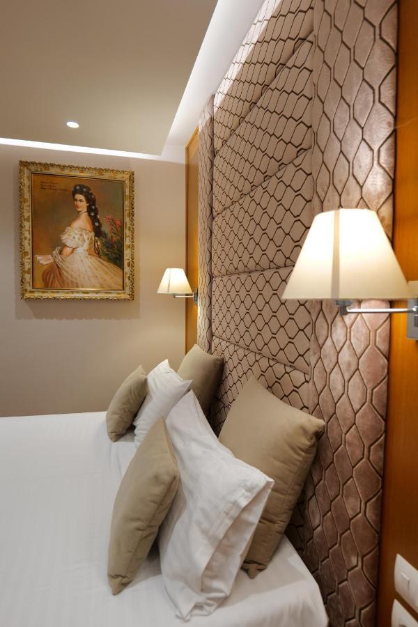 Hotel Queen Selitë e Vogël Dış mekan fotoğraf