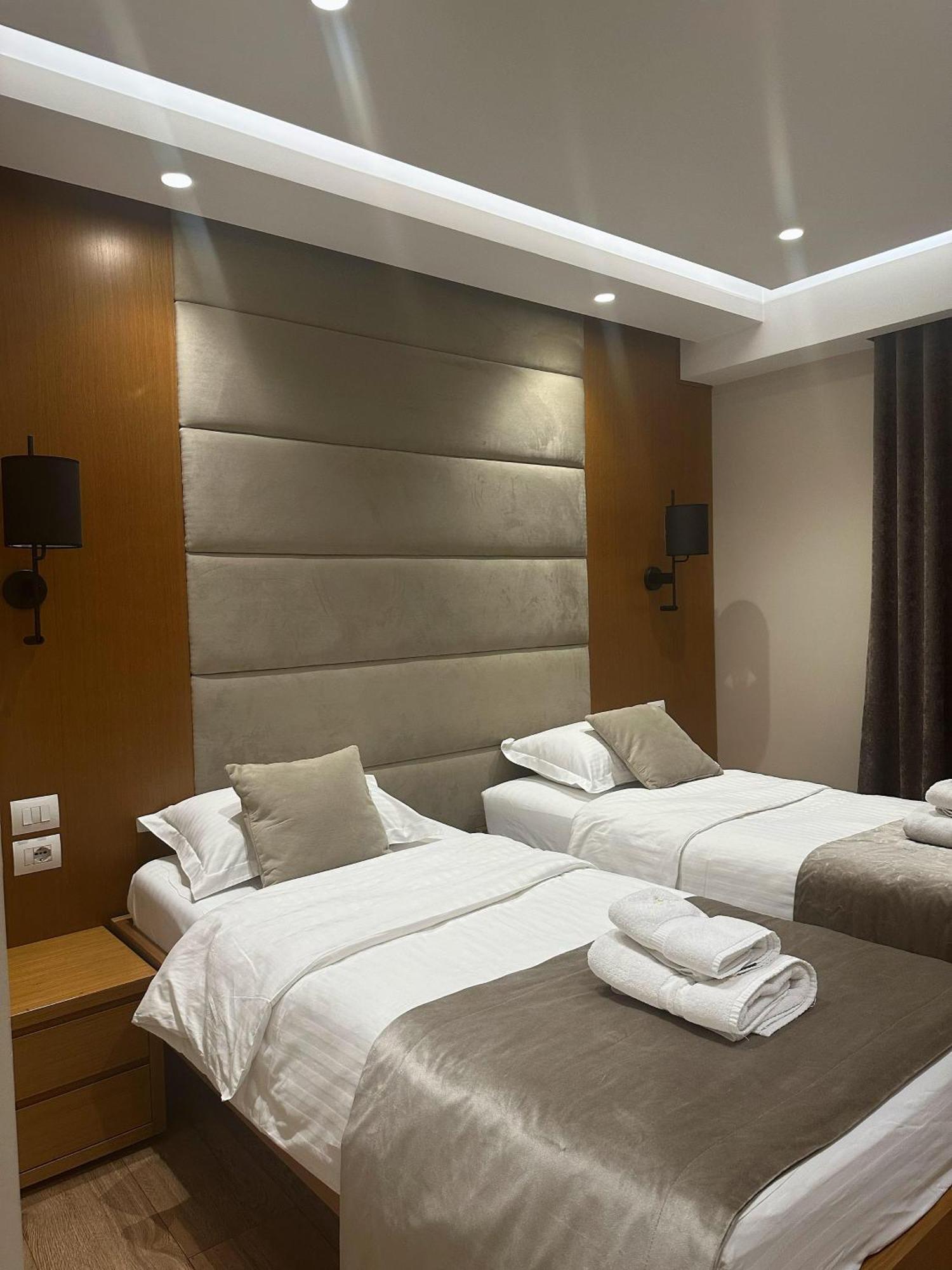 Hotel Queen Selitë e Vogël Dış mekan fotoğraf