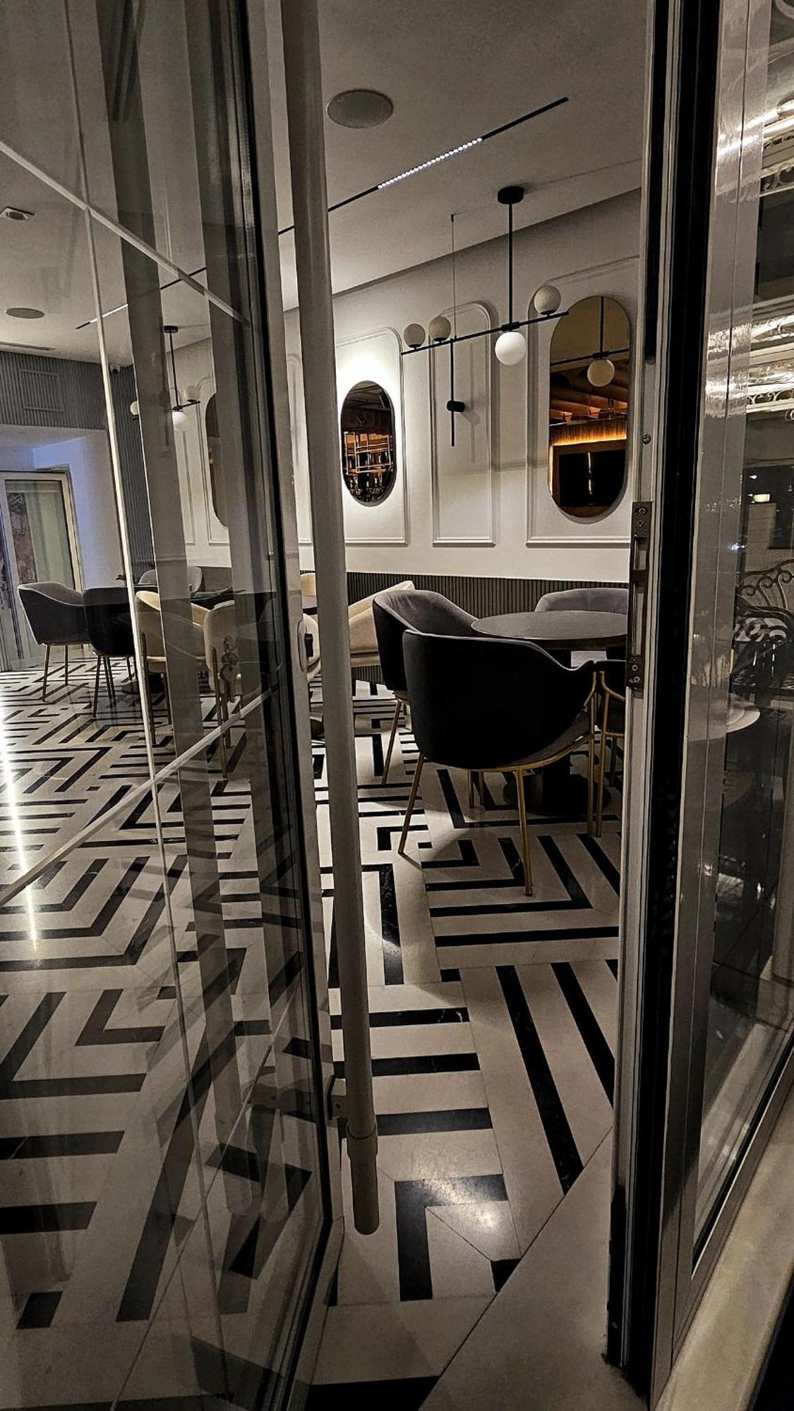 Hotel Queen Selitë e Vogël Dış mekan fotoğraf