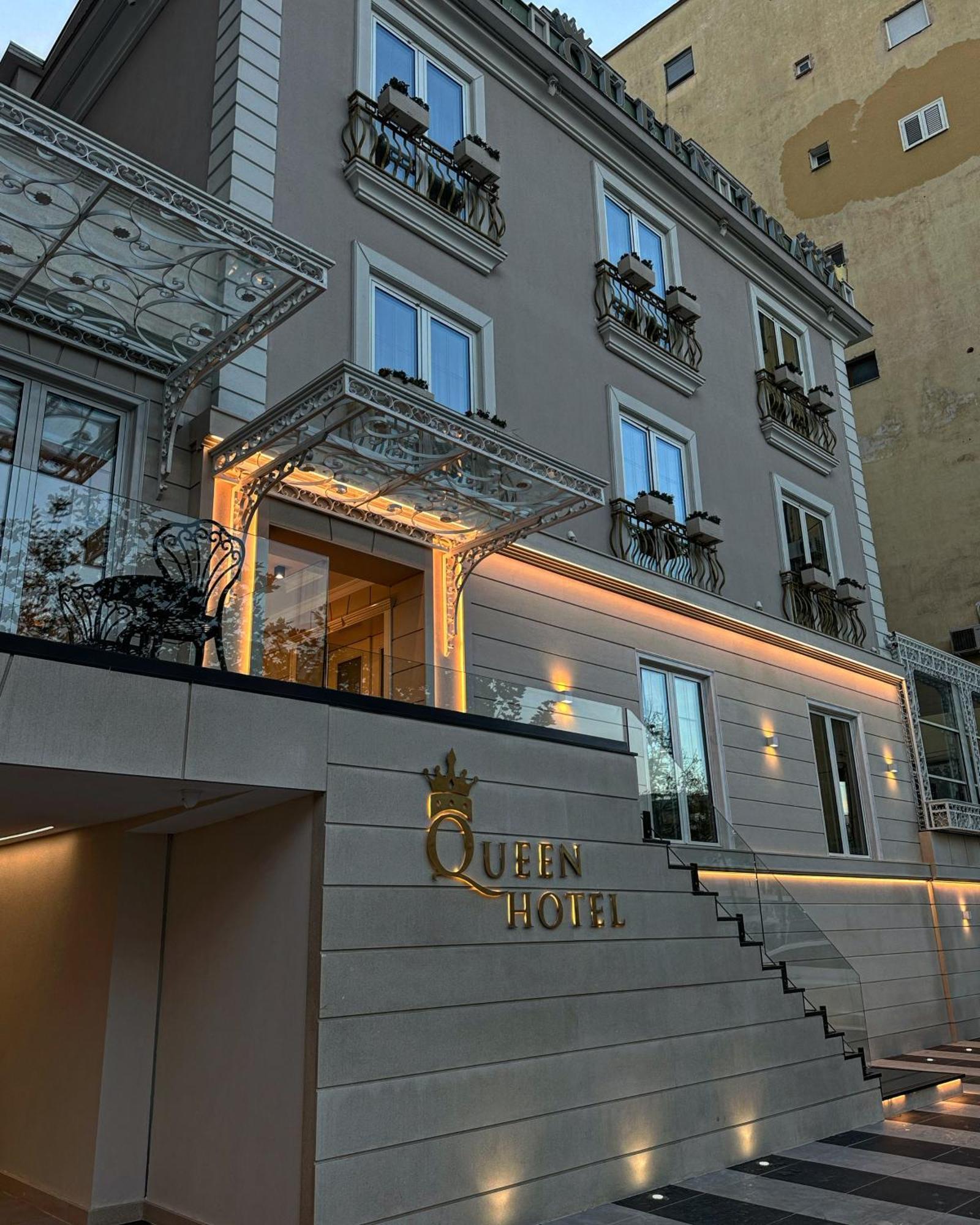 Hotel Queen Selitë e Vogël Dış mekan fotoğraf