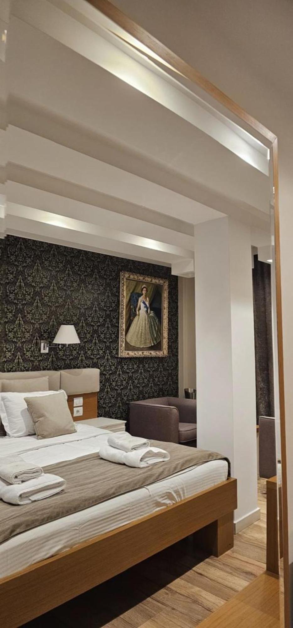 Hotel Queen Selitë e Vogël Dış mekan fotoğraf