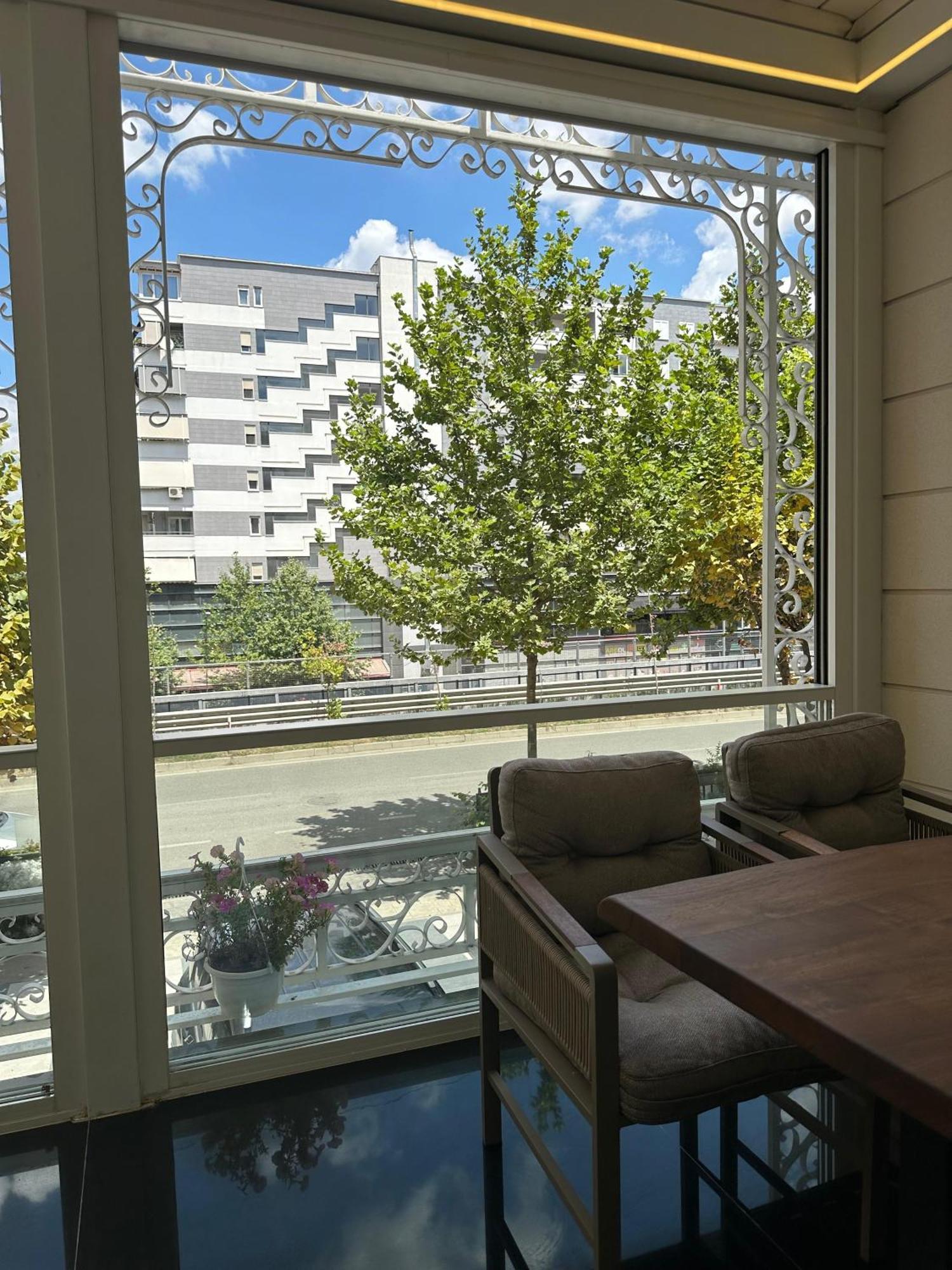 Hotel Queen Selitë e Vogël Dış mekan fotoğraf