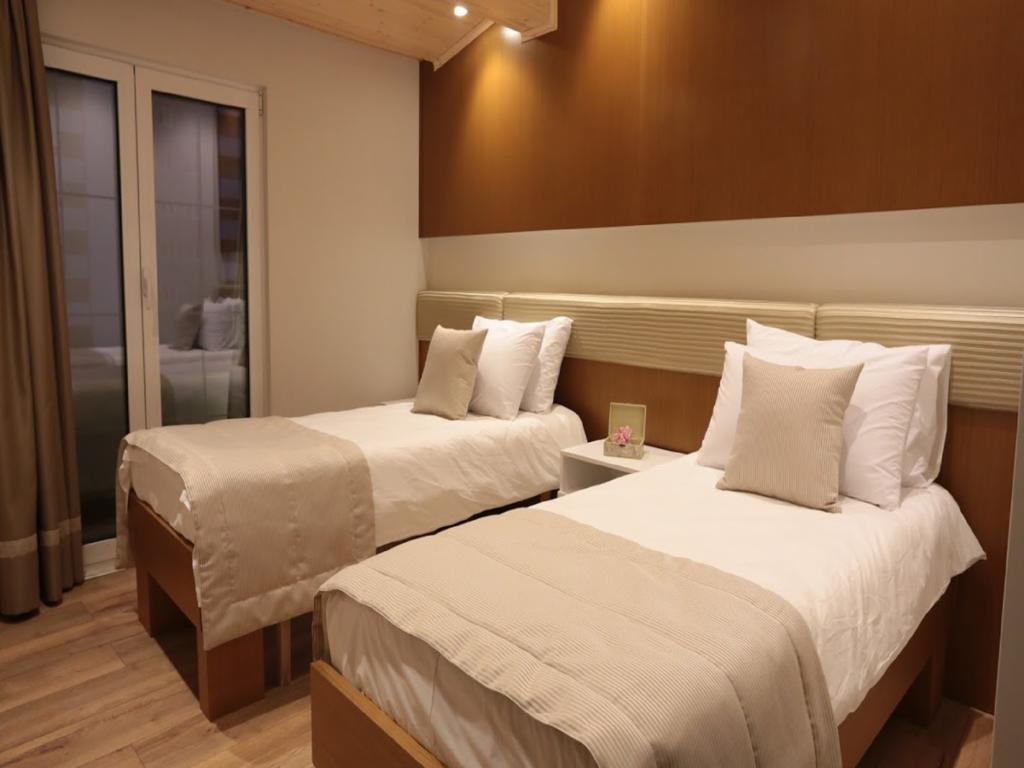 Hotel Queen Selitë e Vogël Dış mekan fotoğraf